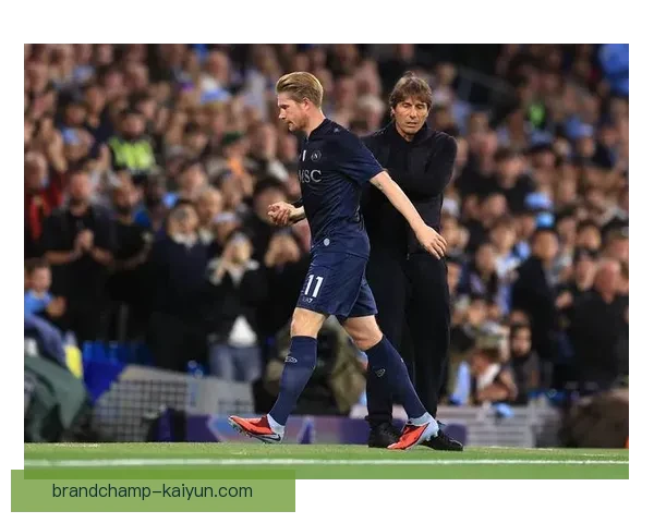 加维与莫德里奇表现对比，展现中场新星与经验老将的不同风采